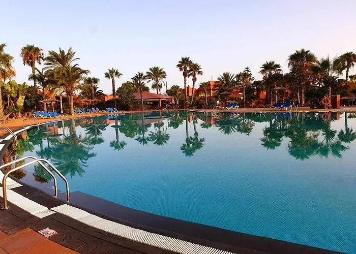 Bouganville - With Terrace & Shared Pool Διαμέρισμα Κοραλέχο