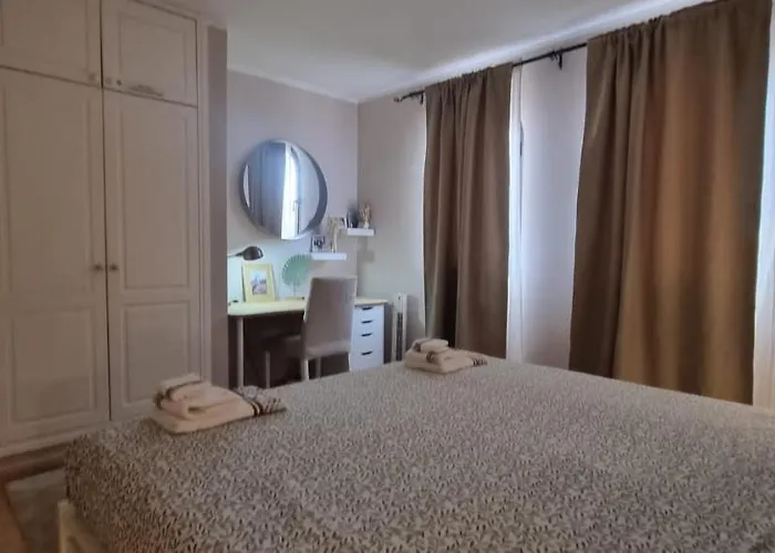 Bouganville - With Terrace & Shared Pool Διαμέρισμα *