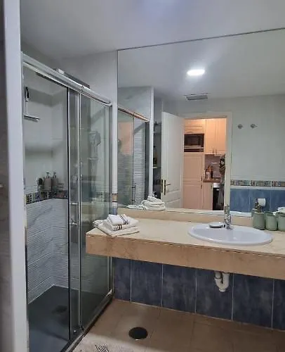 Bouganville - With Terrace & Shared Pool Διαμέρισμα *